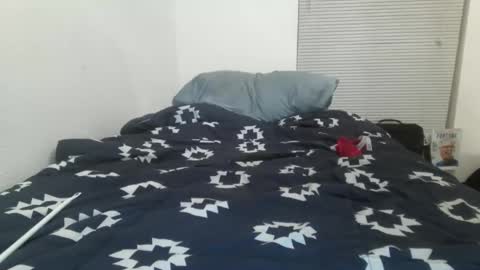 Peachestabby147 online show from 10-23-25, 06:02