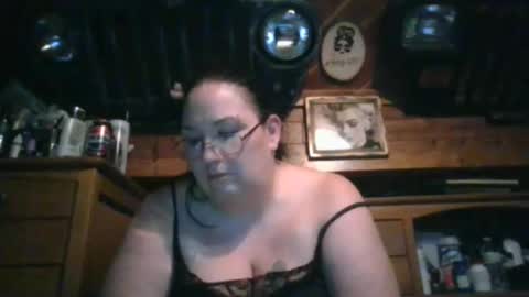 Snapshot of peachtree197 chatting on 01-16-25, 02:30 peachtree197 online show from 01-16-25, 02:30