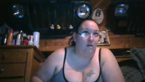 Snapshot of peachtree197 chatting on 02-26-25, 03:42 peachtree197 online show from 02-26-25, 03:42