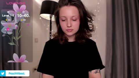 Lili online show from 12-23-24, 12:25