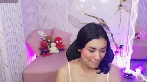 Snapshot of peachy_tay chatting on 05-11-26, 11:38 peachy_tay online show from 05-11-26, 11:38