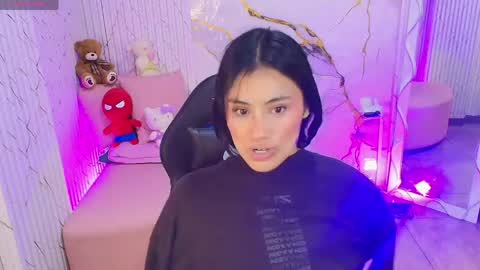 Snapshot of peachy_tay chatting on 05-17-26, 11:17 peachy_tay online show from 05-17-26, 11:17