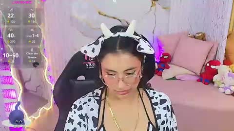 Snapshot of peachy_tay chatting on 06-11-26, 11:30 peachy_tay online show from 06-11-26, 11:30