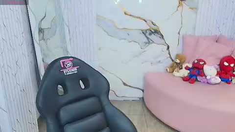 Snapshot of peachy_tay chatting on 06-16-26, 11:35 peachy_tay online show from 06-16-26, 11:35