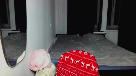 Peachy online show from 01-18-25, 02:36