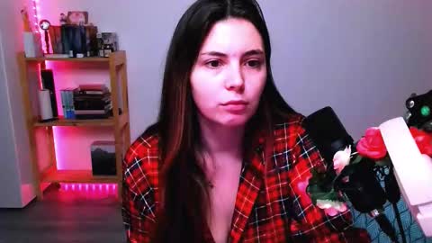 Peachy online show from 10-26-25, 03:40