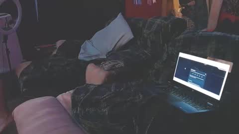 Peachycream2017 online show from 02-09-25, 04:57