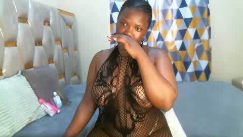 Snapshot of peachygirl255 chatting on 05-09-26, 07:13 Peachy online show from 05-09-26, 07:13