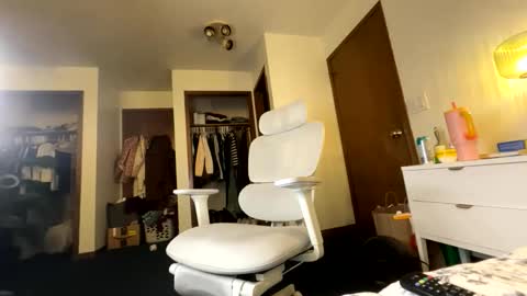 Snapshot of peachyxobsession chatting on 01-11-26, 11:21 PeachyObsession online show from 01-11-26, 11:21