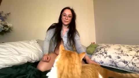 Snapshot of peachyxobsession chatting on 02-13-26, 01:23 PeachyObsession online show from 02-13-26, 01:23