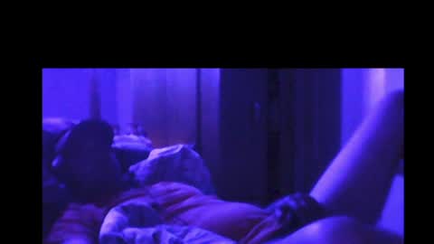 Snapshot of peachz_n_cream chatting on 12-10-24, 02:27 peachz_n_cream online show from 12-10-24, 02:27