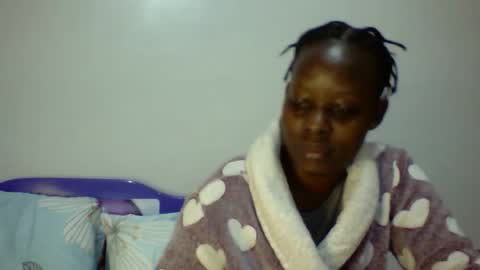 Snapshot of peacockxx chatting on 09-12-25, 05:40 peacockxx online show from 09-12-25, 05:40