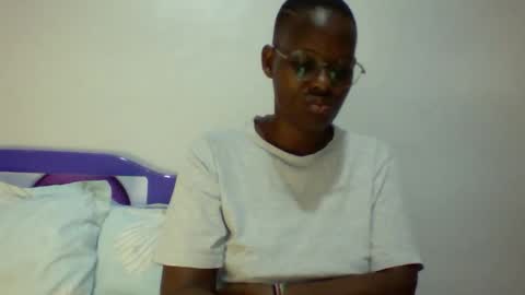 Snapshot of peacockxx chatting on 04-02-26, 05:05 peacockxx online show from 04-02-26, 05:05