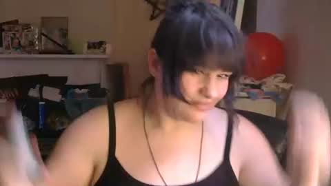 Snapshot of peakobunny chatting on 12-18-25, 08:26 peakobunny online show from 12-18-25, 08:26