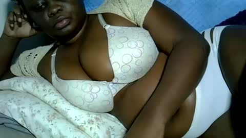 Snapshot of pearl_33 chatting on 06-13-26, 10:24 Keci online show from 06-13-26, 10:24