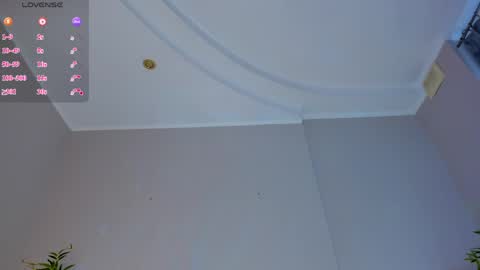 Snapshot of pearl_bloom chatting on 06-03-26, 12:57 Sex Leah online show from 06-03-26, 12:57