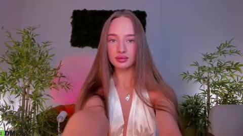 Snapshot of pearl_bloom chatting on 07-02-26, 12:54 Sex Leah online show from 07-02-26, 12:54