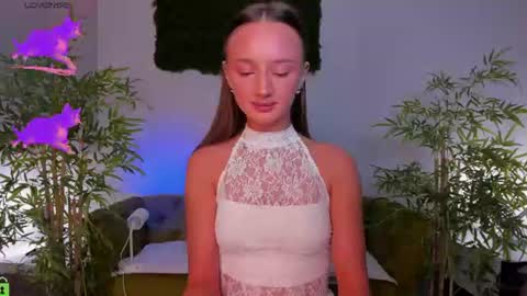 Snapshot of pearl_bloom chatting on 07-16-26, 01:22 Sex Leah online show from 07-16-26, 01:22