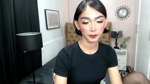 Snapshot of pearlmoore chatting on 03-05-25, 04:57 Pearl online show from 03-05-25, 04:57