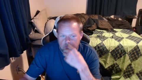 Snapshot of pecker40 chatting on 12-05-24, 02:09 pecker40 online show from 12-05-24, 02:09