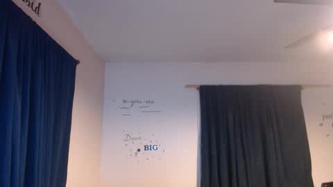 Snapshot of pecker40 chatting on 12-30-24, 03:25 pecker40 online show from 12-30-24, 03:25