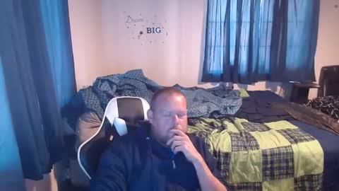 Snapshot of pecker40 chatting on 01-01-25, 05:11 pecker40 online show from 01-01-25, 05:11