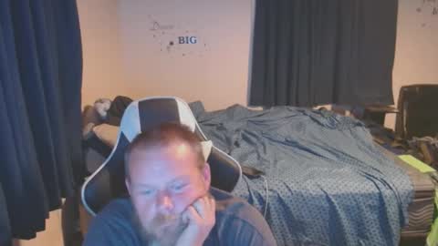 Snapshot of pecker40 chatting on 02-10-25, 03:13 pecker40 online show from 02-10-25, 03:13