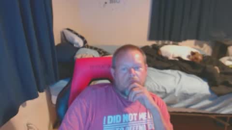 Snapshot of pecker40 chatting on 09-18-25, 01:18 pecker40 online show from 09-18-25, 01:18