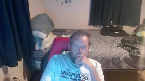 pecker40 online show from 04-11-26, 12:37