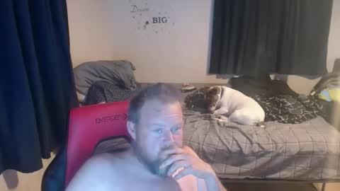 pecker40 online show from 04-12-26, 05:23