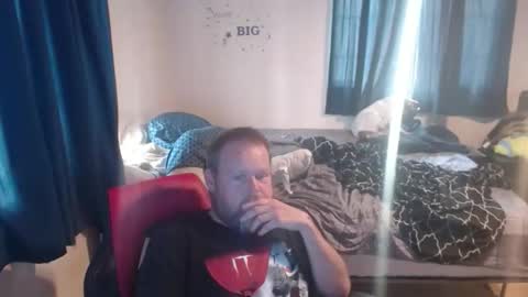 pecker40 online show from 04-12-26, 07:41