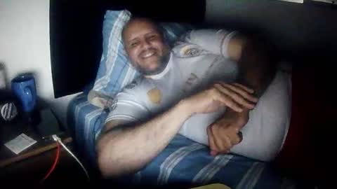 Snapshot of pedrofalfan chatting on 10-14-25, 04:35 Pedro online show from 10-14-25, 04:35