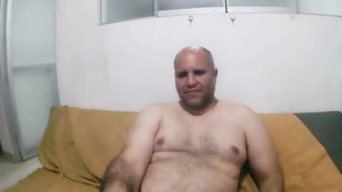 Snapshot of pedrofalfan chatting on 12-15-25, 05:01 Pedro online show from 12-15-25, 05:01