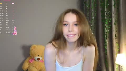 Snapshot of peek_in_my_window chatting on 02-07-25, 01:22 tony online show from 02-07-25, 01:22