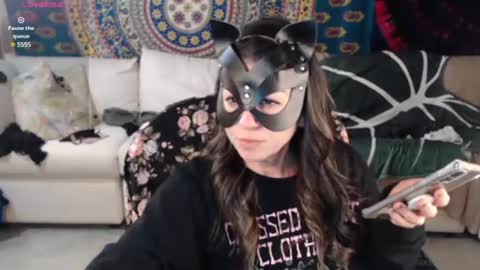 Snapshot of peekclimaxxx chatting on 12-13-24, 02:54 NEXT CHILL SESH 1130 930pm -ish PEEK online show from 12-13-24, 02:54