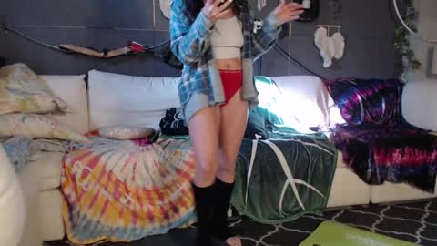 Snapshot of peekclimaxxx chatting on 12-03-25, 02:59 NEXT CHILL SESH 1130 930pm -ish PEEK online show from 12-03-25, 02:59