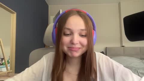 Luna Vale online show from 06-14-26, 01:24