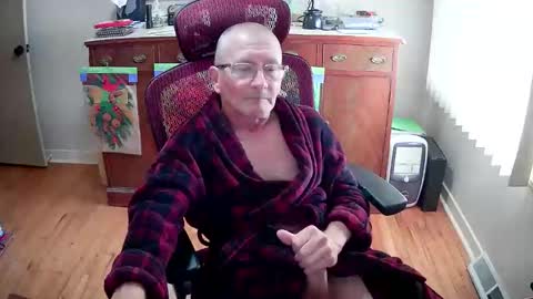 Snapshot of peepingmale chatting on 11-27-25, 01:46 peepingmale online show from 11-27-25, 01:46