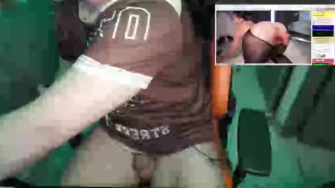 Snapshot of pelired_99 chatting on 10-13-25, 12:54 pelired_99 online show from 10-13-25, 12:54
