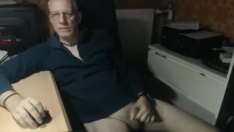 Pemue65 online show from 12-05-25, 06:33