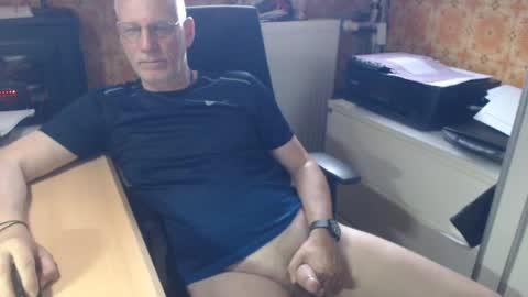 Pemue65 online show from 06-29-26, 06:19
