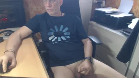 Pemue65 online show from 07-08-26, 05:45
