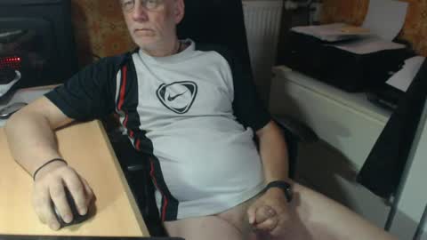 Pemue65 online show from 07-17-26, 07:04