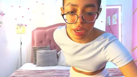 Snapshot of peneelopeecute chatting on 02-04-26, 09:20 peneelopeecute online show from 02-04-26, 09:20