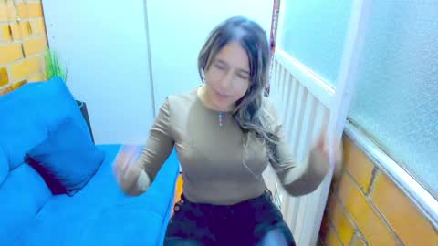 Snapshot of penelope47 chatting on 12-24-24, 10:28 Penelope online show from 12-24-24, 10:28