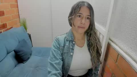 Penelope online show from 05-19-26, 06:47