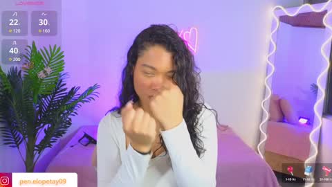 Snapshot of penelope_tay chatting on 01-29-25, 03:33 penelope online show from 01-29-25, 03:33