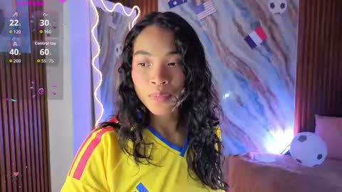 Snapshot of penelope_tay chatting on 06-18-26, 05:08 penelope online show from 06-18-26, 05:08