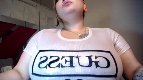Snapshot of penelope_witts chatting on 06-18-26, 02:45 Penelope online show from 06-18-26, 02:45