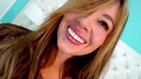 Penelope Laurent online show from 11-08-25, 12:49